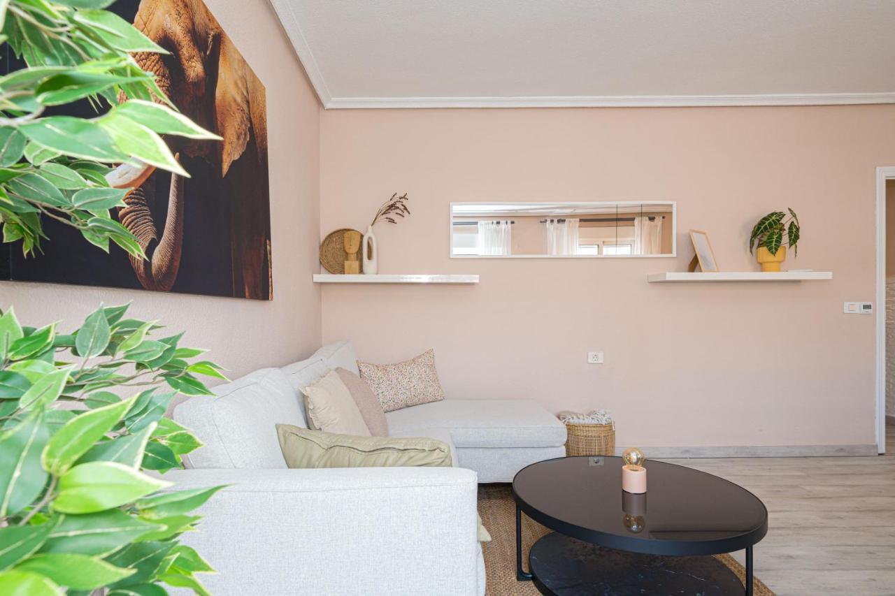 Casa Terra: Apartment 50 Meters From The Beach Torrevieja Exterior photo